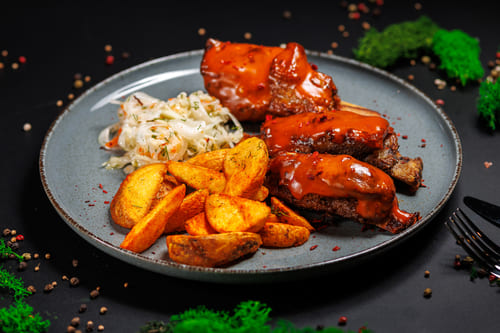 Говяжьи ребрышки BBQ Говяжьи ребрышки BBQ